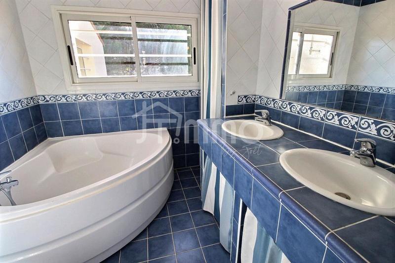 Villa - 189 m² - 7 pièces