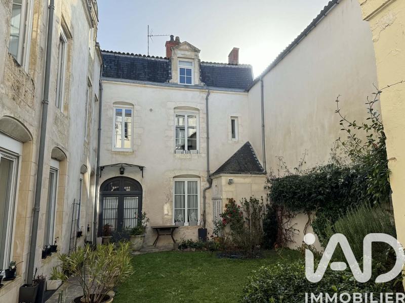 Maison de ville - 228 m² - 8 pièces
