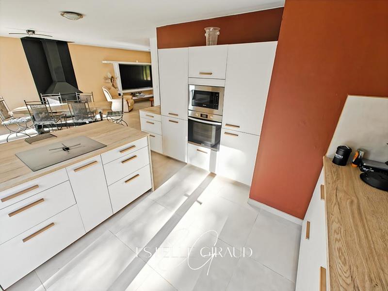 Villa - 98 m² - 5 pièces