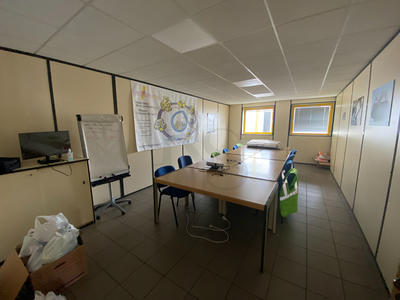Bureau - 423 m²