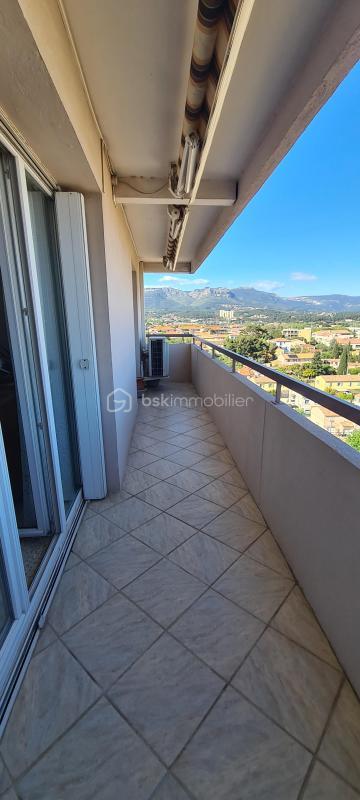 Appartement - 100 m² - 5 pièces