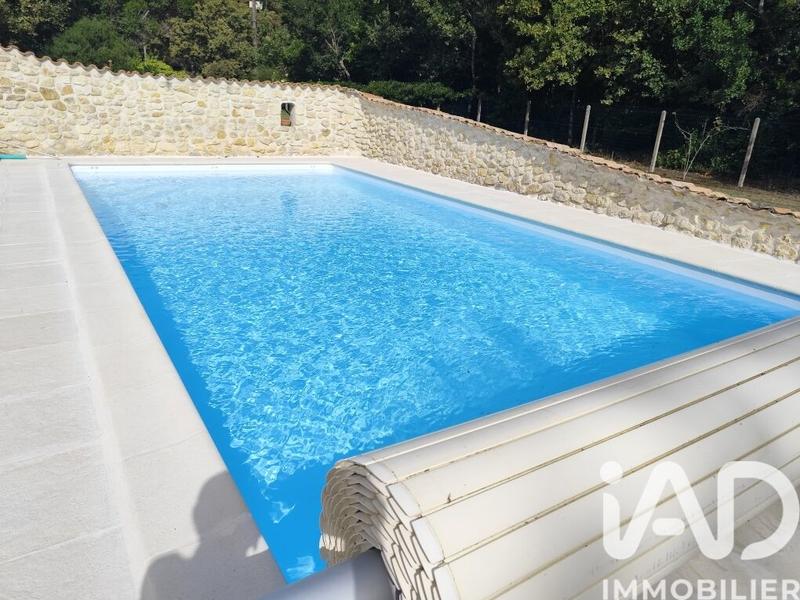 Maison - 140 m² - 4 pièces