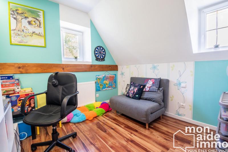 Maison - 240 m² - 10 pièces