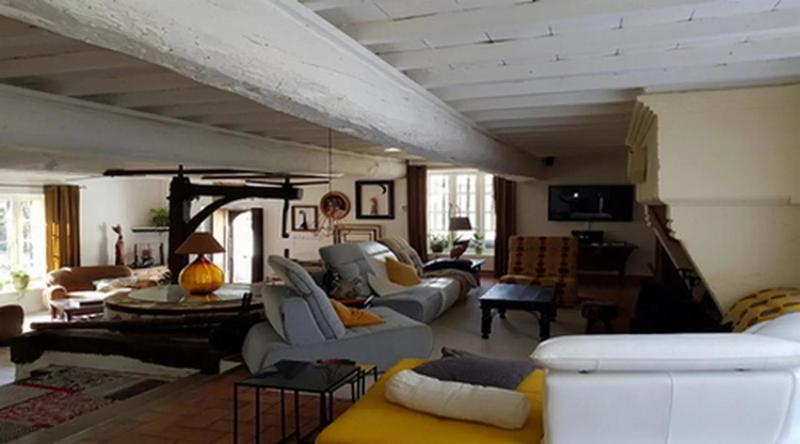 Moulin - 590 m² - 15 pièces