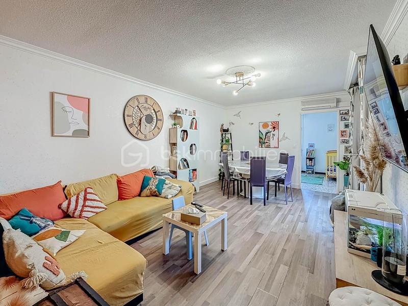 Appartement - 77 m² - 4 pièces