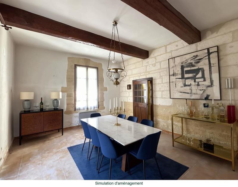 Maison - 250 m² - 7 pièces