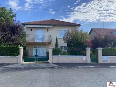 Maison traditionnelle - 139 m² - 7 pièces