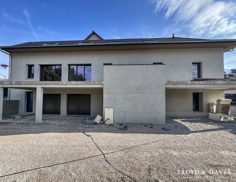 Appartement - 82 m² - 1 pièce