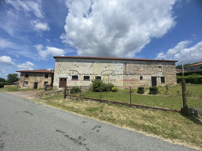 Maison - 400 m² - 10 pièces