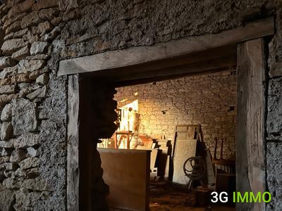 Propriété - 260 m² - 4 pièces