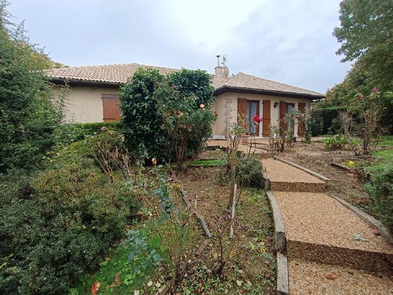 Maison - 210 m² - 7 pièces