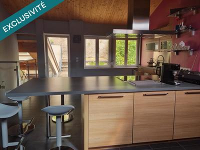 Maison - 225 m² - 5 pièces