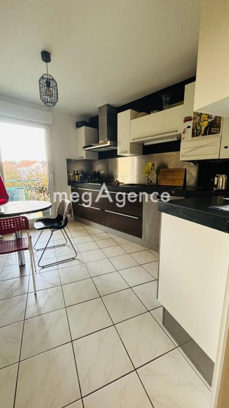 Appartement - 98 m² - 4 pièces