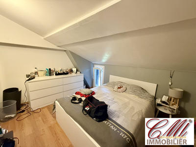 Maison - 101 m² - 8 pièces