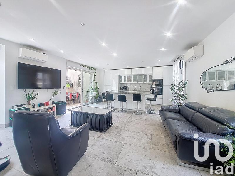 Maison - 152 m² - 9 pièces