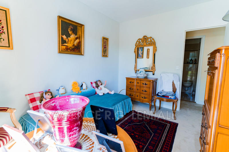 Appartement - 120 m² - 6 pièces