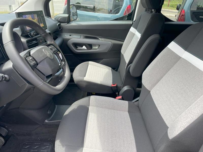 Citroën Berlingo Boite Automatique Bluehdi 130 s&amp;S Eat8 - Nouveau Taille m en 5 places Constructeur Neuf Disponible septembre Rifter Partner Kangoo