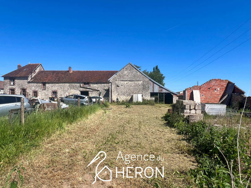 Maison - 216 m² - 7 pièces