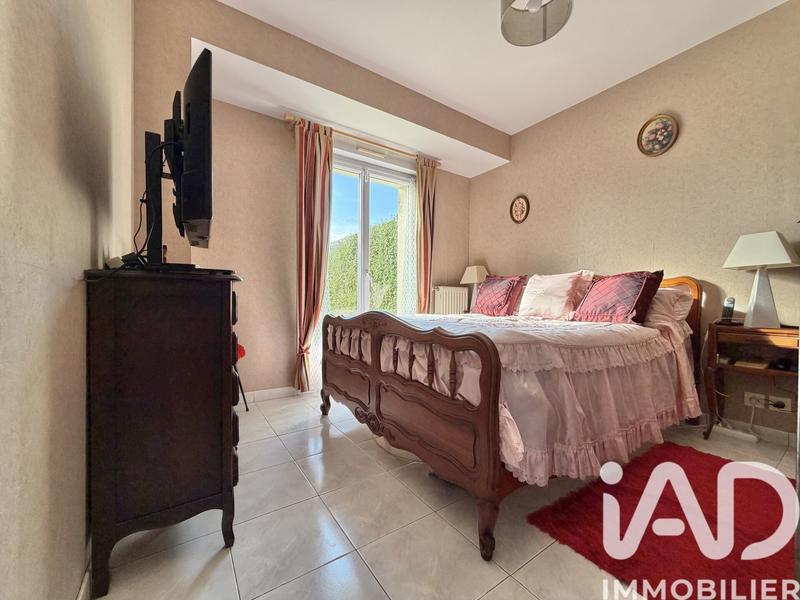 Maison - 92 m² - 5 pièces