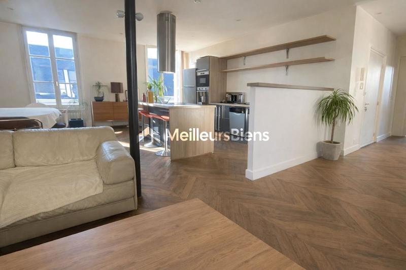 Appartement ancien - 103 m² - 3 pièces