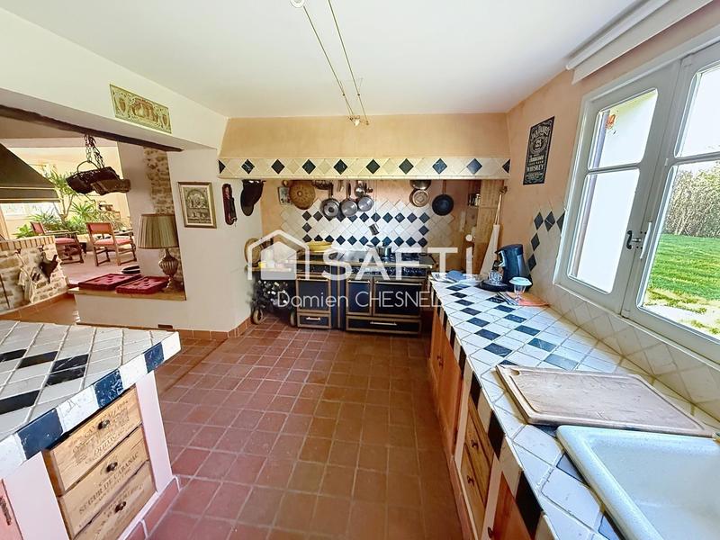 Maison - 240 m² - 6 pièces