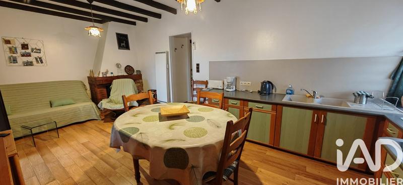 Maison - 218 m² - 7 pièces