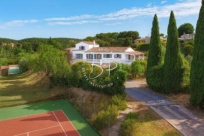 Maison - 293 m² - 11 pièces