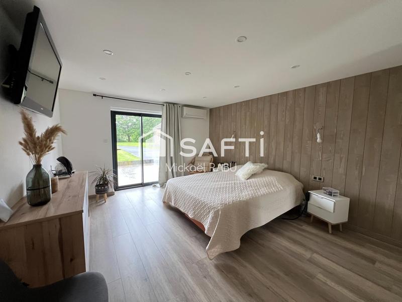 Maison - 166 m² - 6 pièces