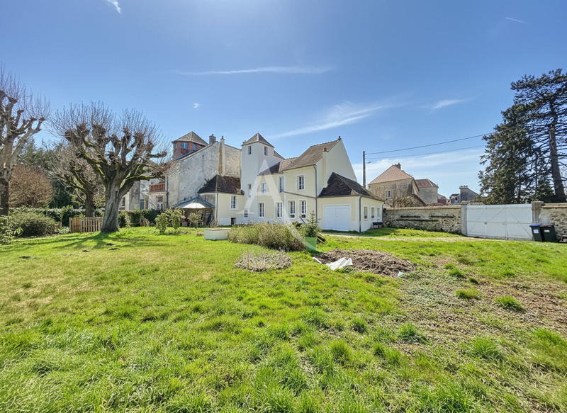 Maison - 170 m² - 7 pièces