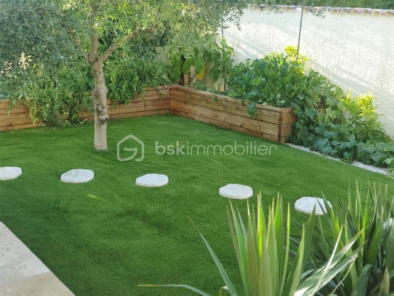 Maison traditionnelle - 155 m² - 6 pièces