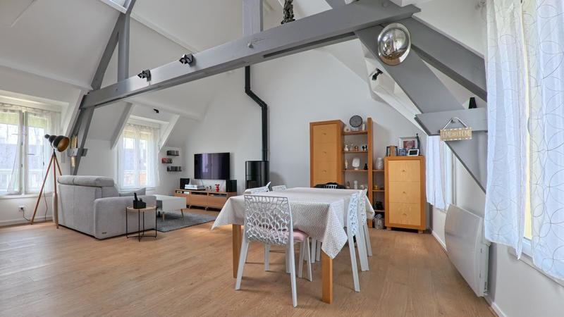 Appartement - 140 m² - 6 pièces