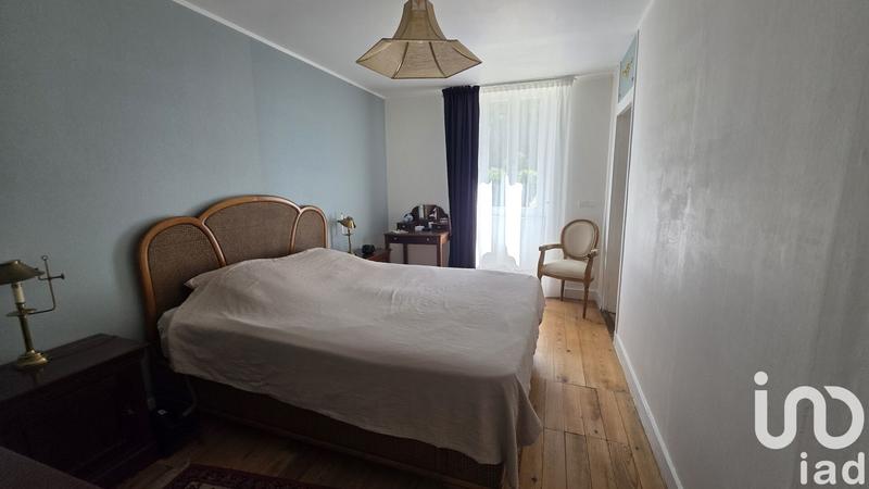 Maison - 225 m² - 7 pièces