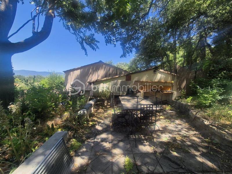 Maison traditionnelle - 172 m² - 7 pièces