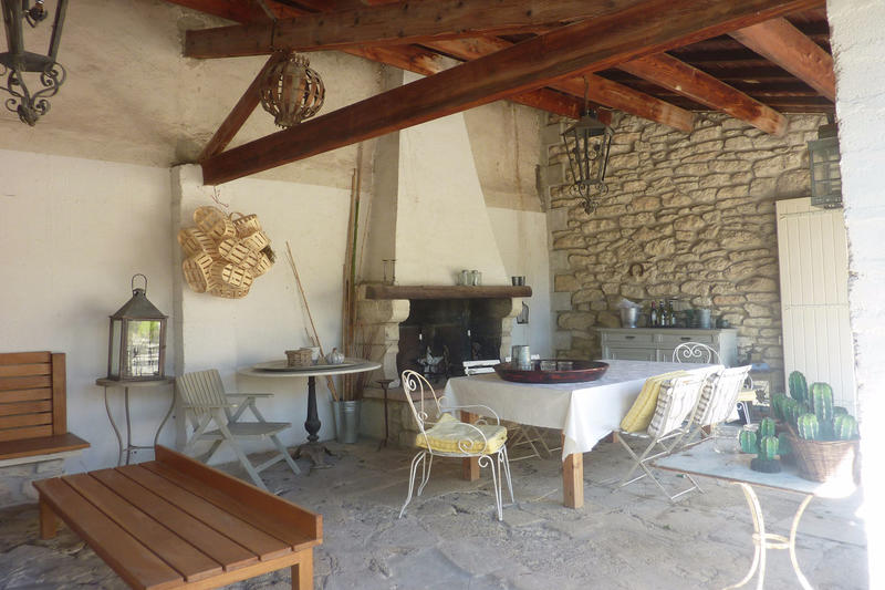 Mas - 250 m² - 7 pièces