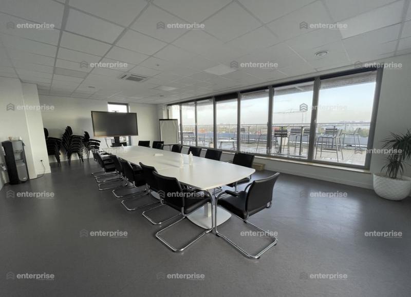 Bureau - 1 629 m²