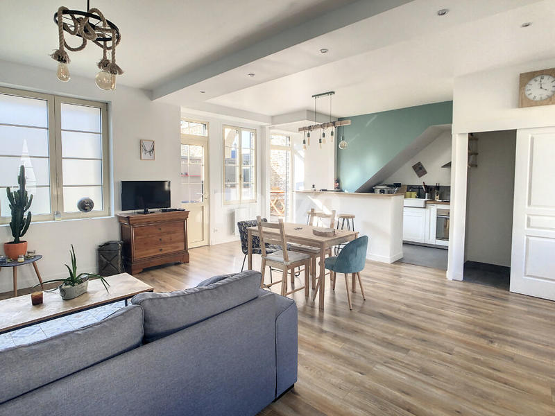 Maison - 95 m² - 5 pièces