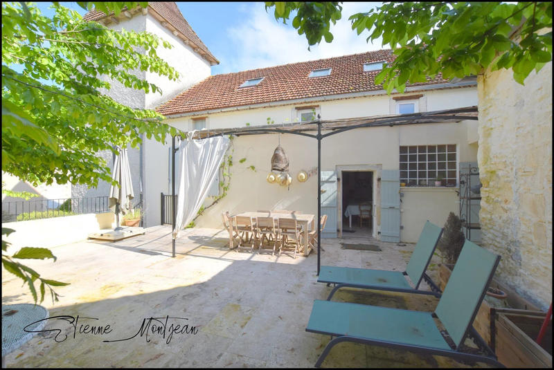 Maison traditionnelle - 169 m²