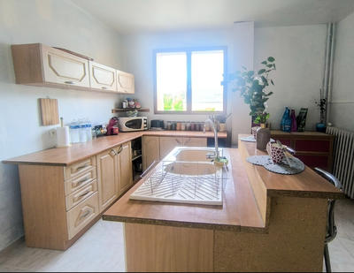 Maison - 159 m² - 8 pièces