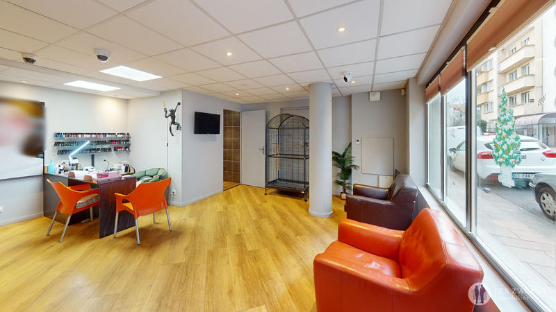 Local commercial - 53 m² - 2 pièces