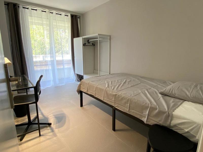 Appartement - 105 m² - 7 pièces