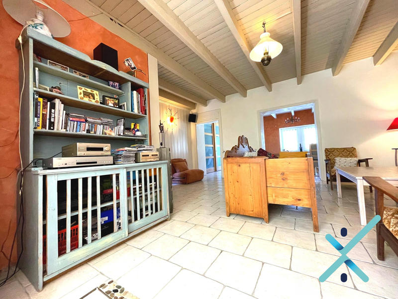 Maison - 280 m² - 11 pièces