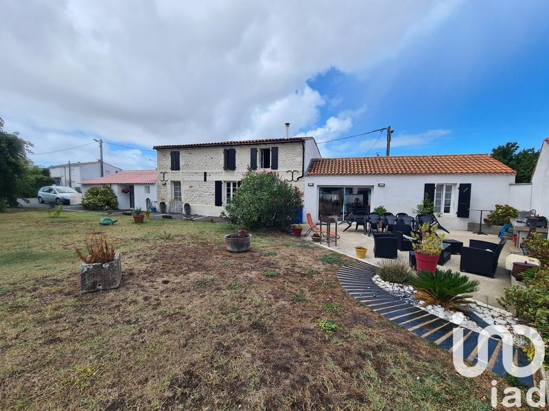 Maison - 185 m² - 7 pièces