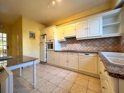 Appartement - 75 m² - 3 pièces