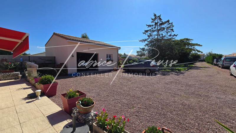 Propriété - 195 m² - 6 pièces