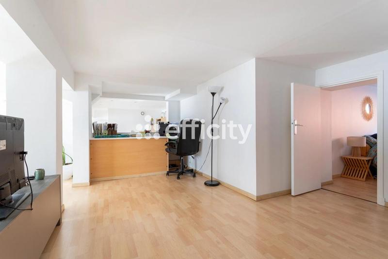Appartement - 99 m² - 4 pièces