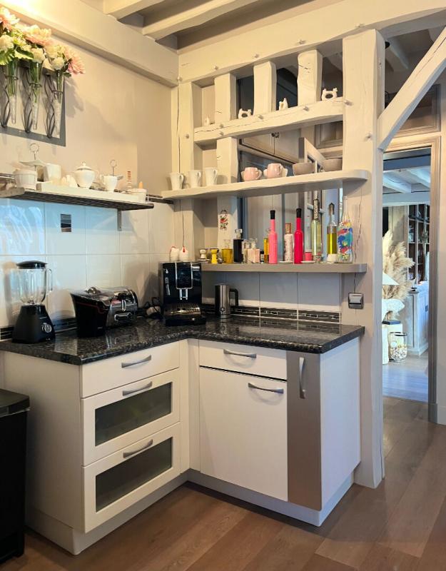 Maison - 260 m² - 8 pièces