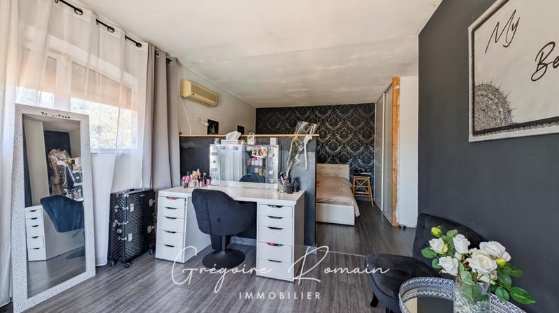 Maison - 190 m² - 5 pièces