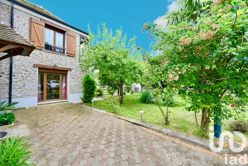 Maison - 175 m² - 8 pièces