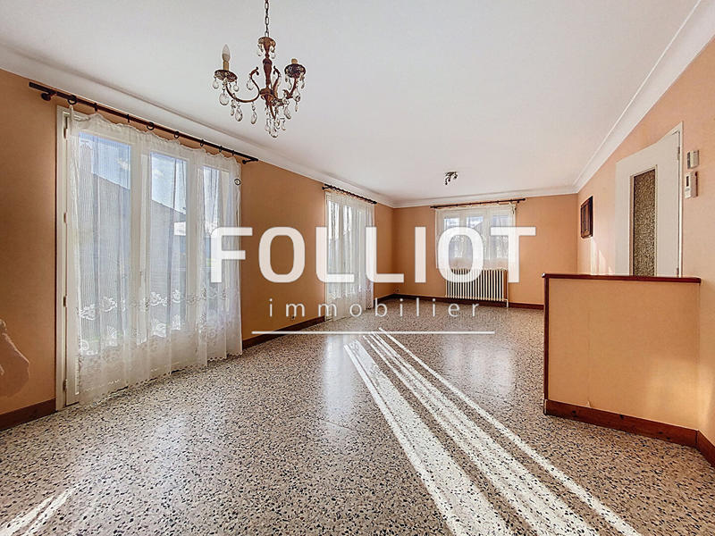 Maison - 151 m² - 8 pièces