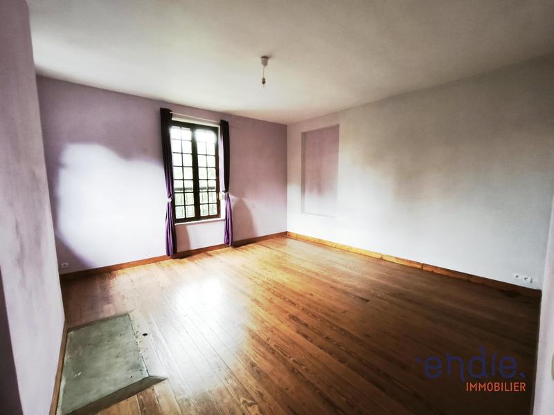 Maison - 94 m² - 5 pièces